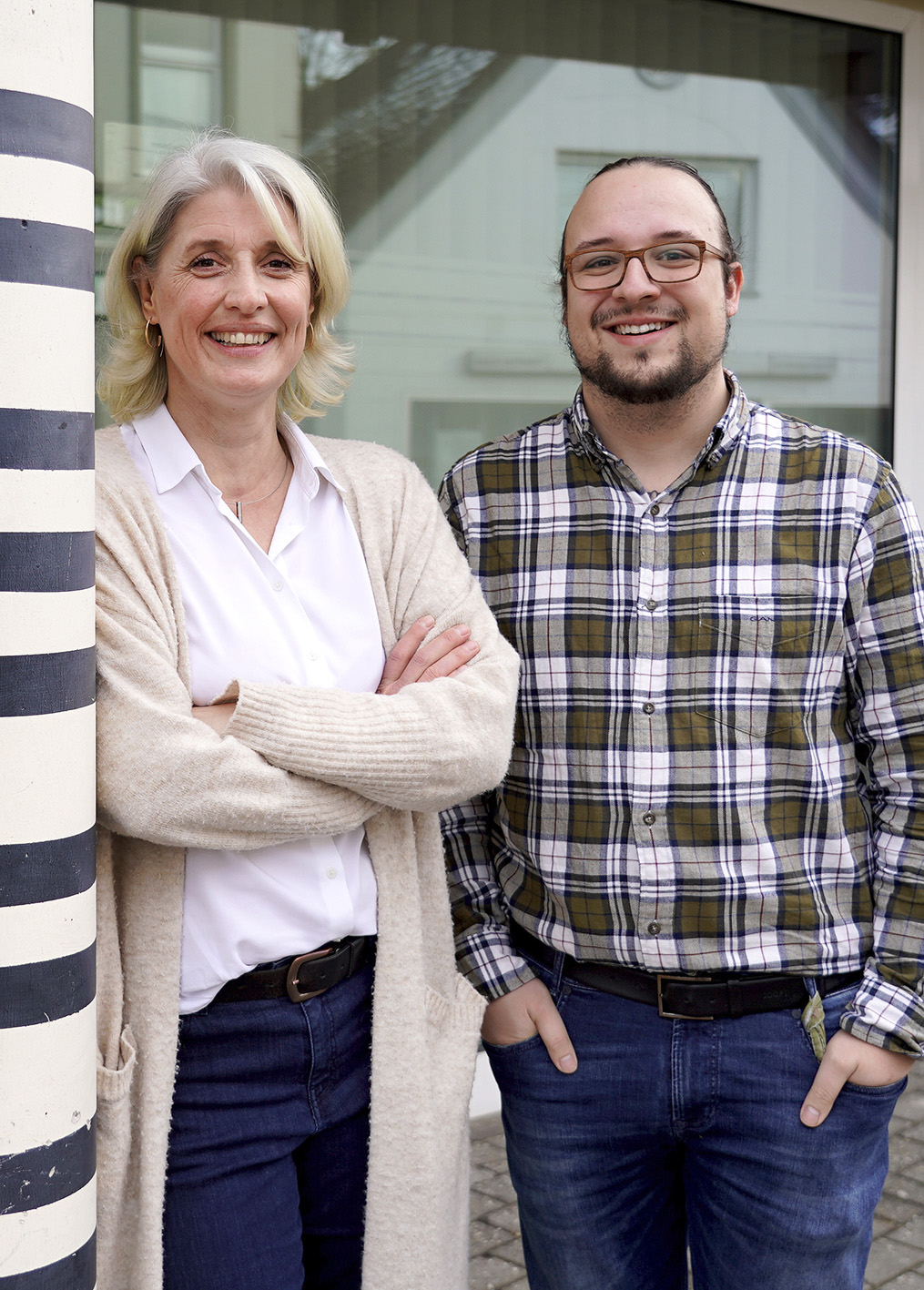 Maike Winkler, Leiterin des Beratungs- und Therapiezentrums Leer, sowie Alexander Völler, Leiter des Sprachheilkindergartens.